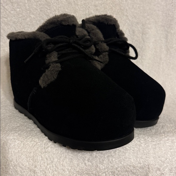 UGG Black Lace Up Boots with Gray Fur Trim - Picture 8 of 8